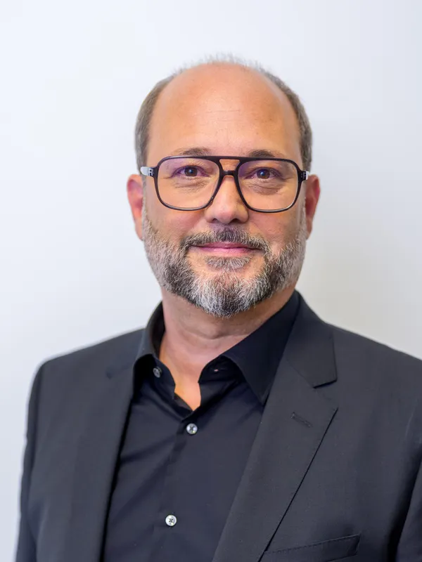 Mag. (FH) Robert Mahowsky